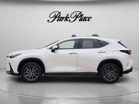 Used 2025 Lexus NX 250 FWD w/ Accessory Package (2T) image 2