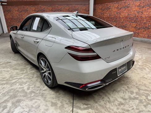 Used 2025 Genesis G70 2.5T image 3