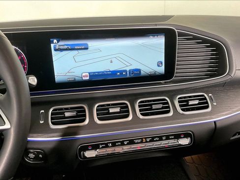 Used 2026 Mercedes-Benz GLS 450 GLS 450 image 6