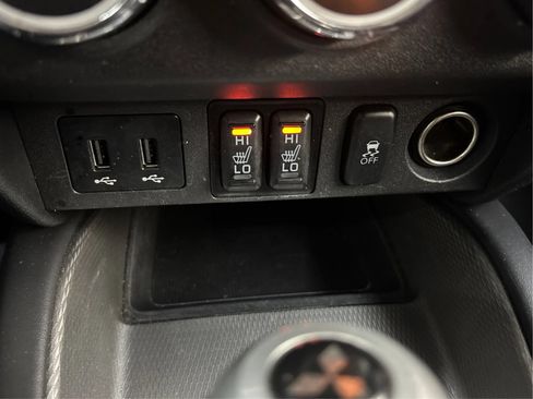 Used 2018 Mitsubishi Outlander Sport SE AWD/4WD image 41