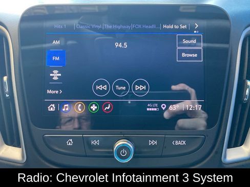 Used 2024 Chevrolet Malibu LT FWD image 2