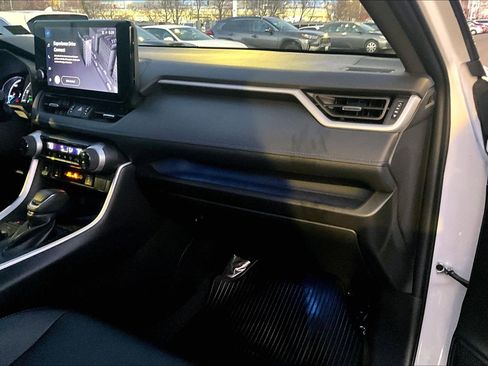 Used 2024 Toyota RAV4 XSE image 15