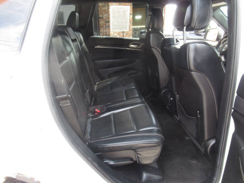Used 2015 Jeep Grand Cherokee Overland w/ Advanced Technology Group AWD/4WD image 6