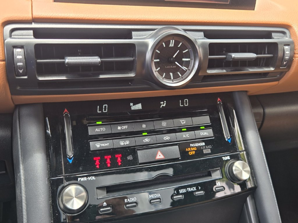 Used 2025 Lexus IS 300 w/ Premium Package RWD image 21