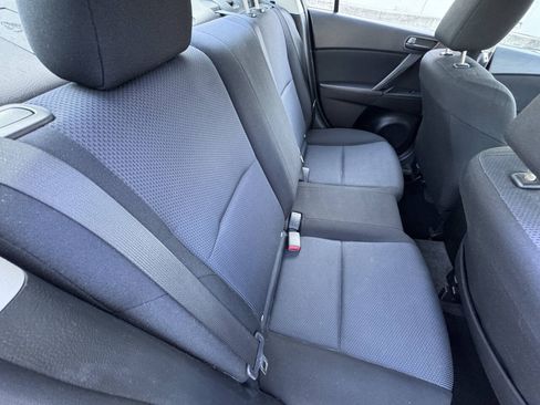 Used 2010 MAZDA MAZDA3 i Sport FWD image 12