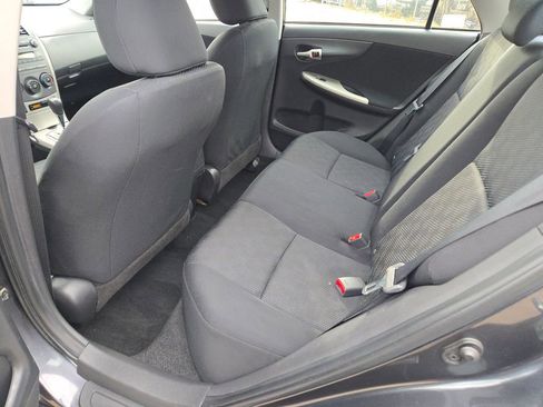 Used 2010 Toyota Corolla S image 15