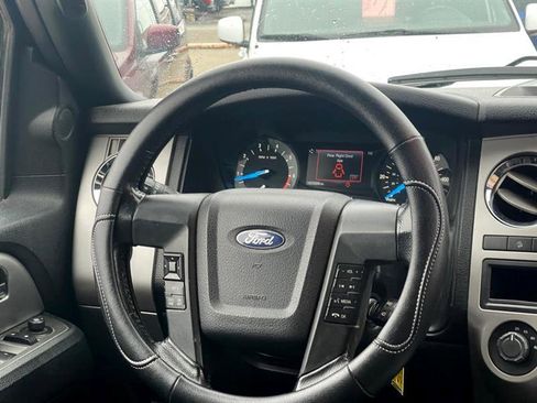 Used 2017 Ford Expedition EL XLT image 31