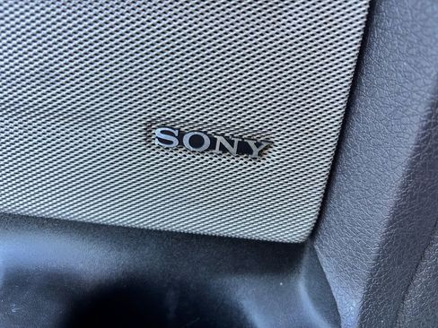 Used 2013 Ford F150 Platinum image 36