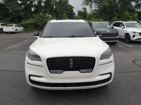 Used 2024 Lincoln Aviator Reserve w/ Equipment Group 201A AWD/4WD image 2