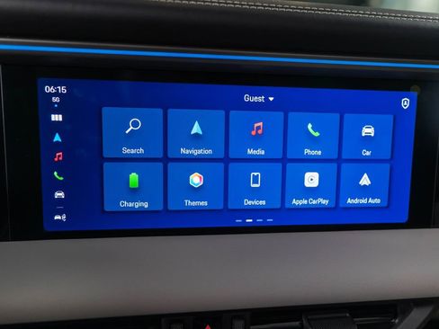 Certified 2025 Porsche Macan 4S Electric AWD/4WD image 28