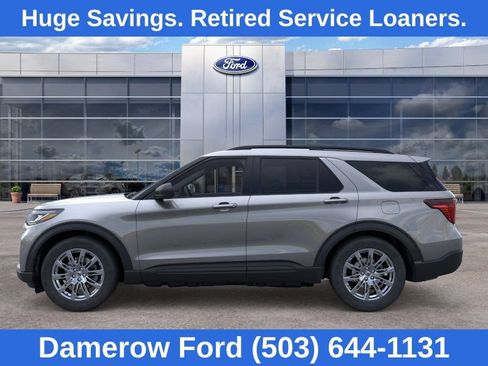 Used 2026 Ford Explorer Active w/ Active Comfort Package AWD/4WD image 3