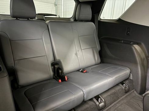 Used 2018 Chevrolet Traverse LT w/ LPO, Floor Liner Package AWD/4WD image 18