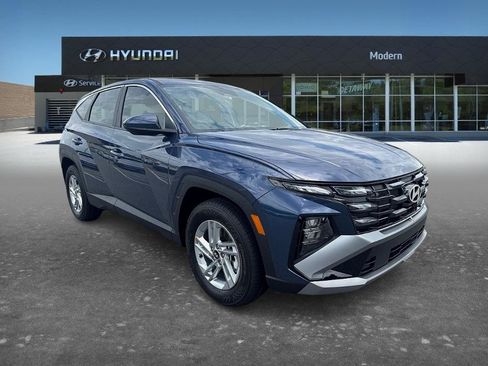 New 2026 Hyundai Tucson SE FWD image 2