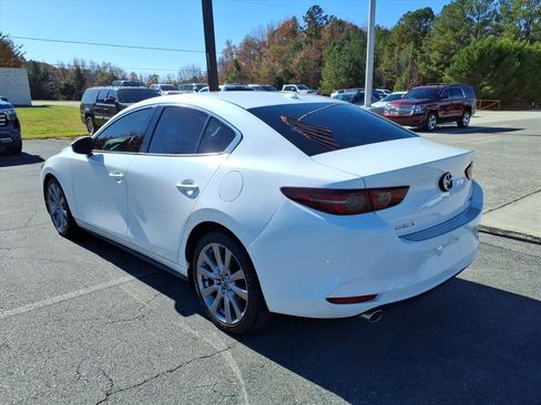 Used 2019 MAZDA MAZDA3 Sedan w/ Premium Package image 4