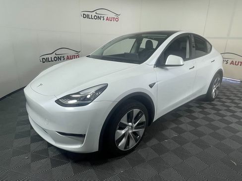 Used 2021 Tesla Model Y Long Range image 5