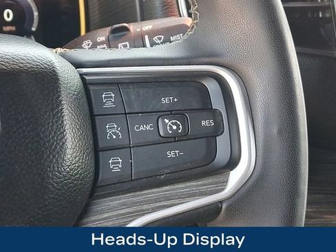 Used 2022 Jeep Wagoneer Series III AWD/4WD image 8