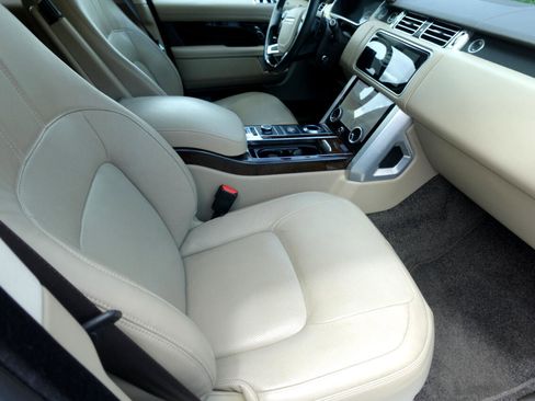 Used 2018 Land Rover Range Rover Supercharged image 15