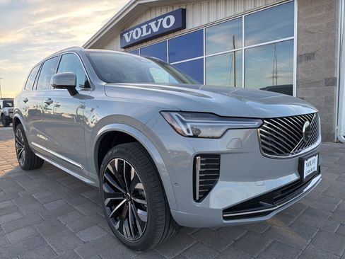 New 2026 Volvo XC90 B6 Ultra w/ Protection Package image 2