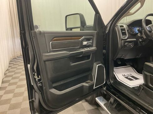 Used 2024 RAM 3500 Laramie image 15