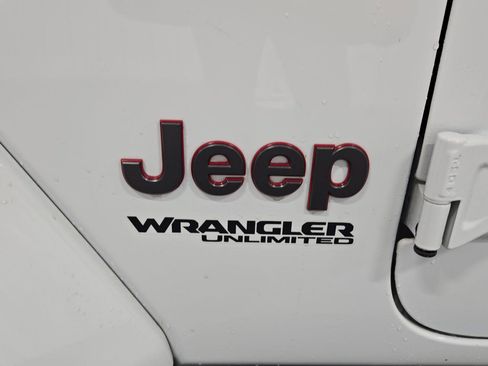 Used 2021 Jeep Wrangler Unlimited Rubicon AWD/4WD image 24