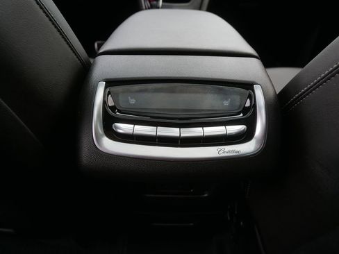 Used 2025 Cadillac XT6 Sport image 20