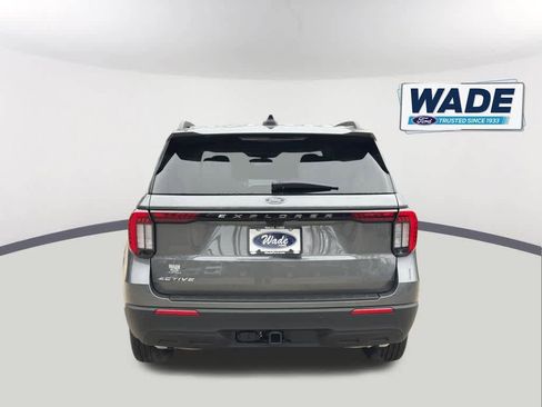 New 2026 Ford Explorer Active RWD image 6