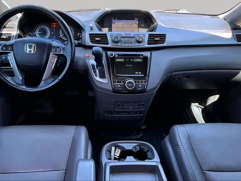 Used 2015 Honda Odyssey Touring image 16