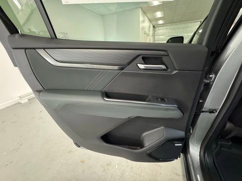 New 2026 GMC Acadia AT4 image 9