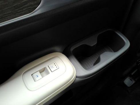 Used 2024 Hyundai Santa Fe Limited image 36