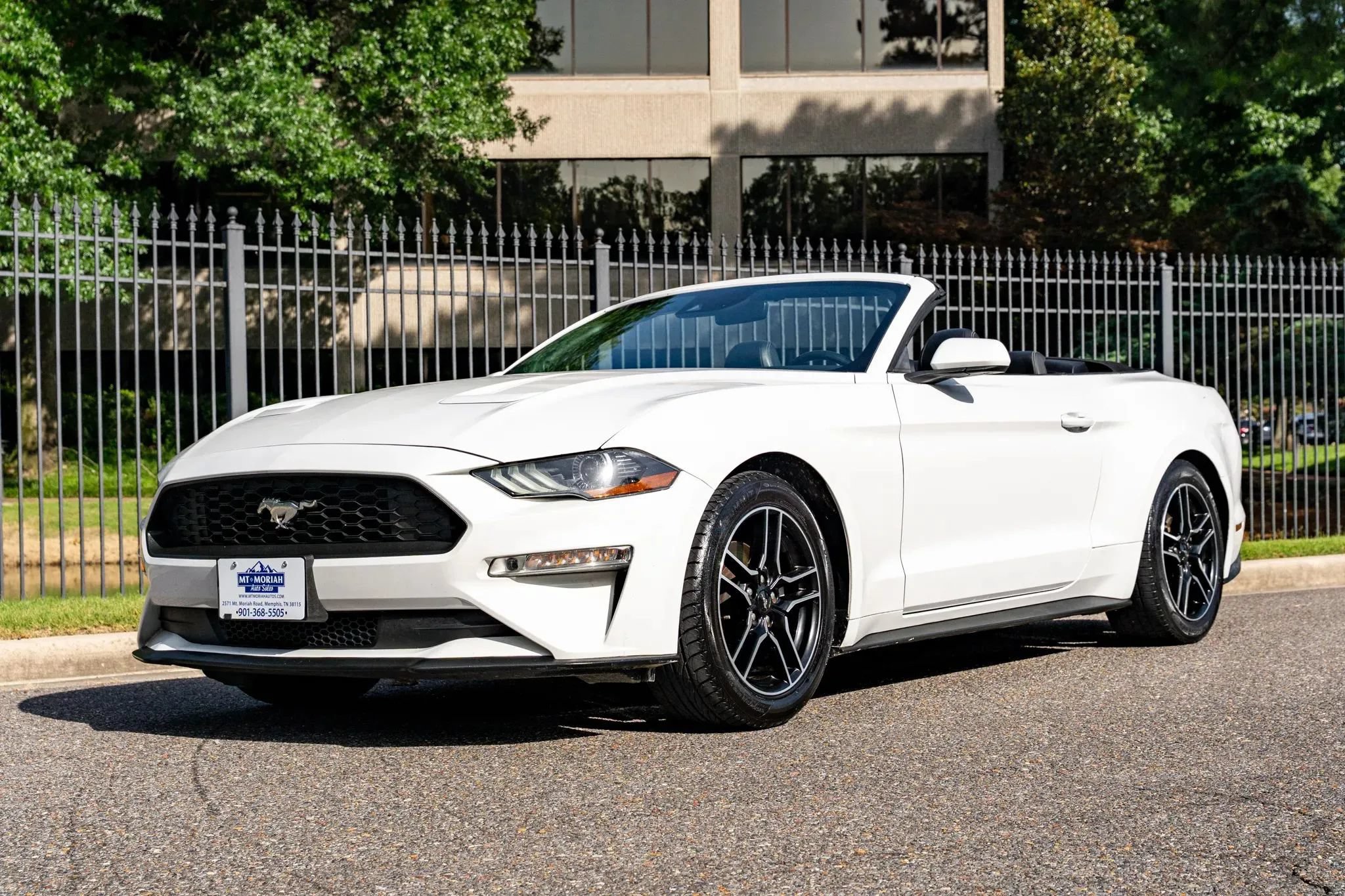 Used 2021 Ford Mustang Premium RWD image 1