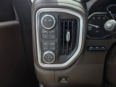 Used 2021 GMC Sierra 1500 Denali w/ Denali Ultimate Package AWD/4WD image 12