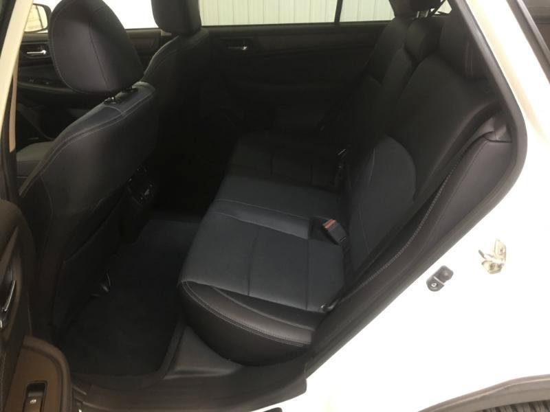 Used 2018 Subaru Outback 2.5i Limited AWD/4WD image 10