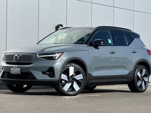 Used 2023 Volvo XC40 Recharge Ultimate AWD/4WD image 1