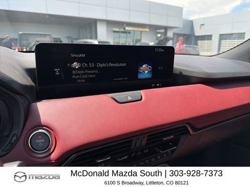 Used 2025 MAZDA CX-70 Plug-In Hybrid w/ Premium Plus AWD/4WD image 6