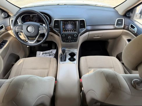 Used 2016 Jeep Grand Cherokee Laredo w/ Quick Order Package 23E image 19