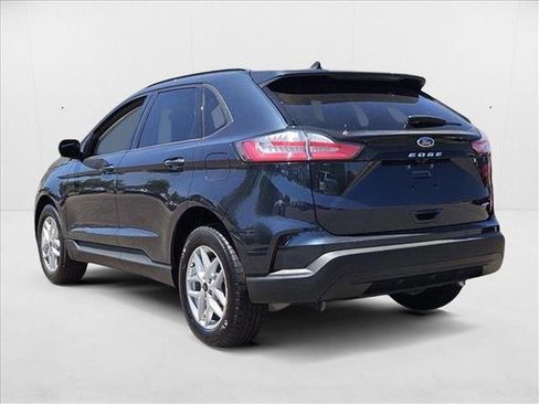 New 2024 Ford Edge SE image 9
