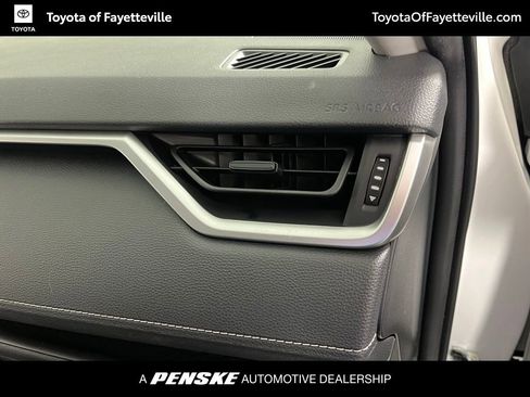Certified 2025 Toyota RAV4 LE AWD/4WD image 19