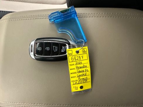 Used 2020 Hyundai Santa Fe Limited AWD/4WD image 36