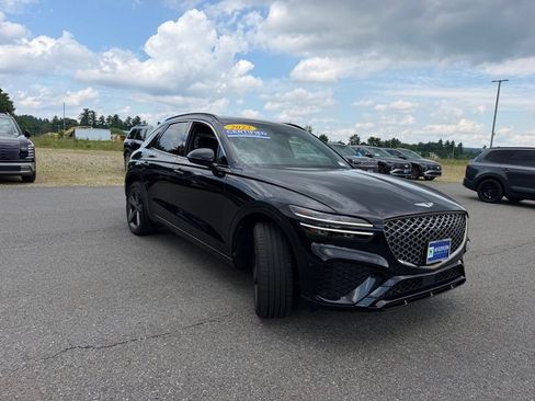 Used 2022 Genesis GV70 3.5T Sport w/ Sport Prestige Package AWD/4WD image 4