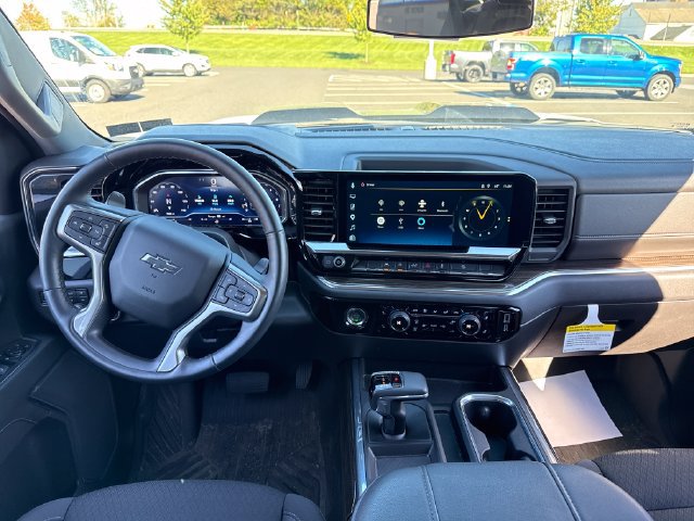 Used 2024 Chevrolet Silverado 1500 LT Trail Boss w/ Protection Package AWD/4WD image 22