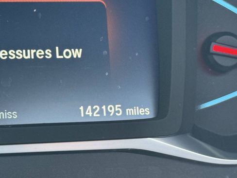 Used 2021 Honda Pilot Touring image 37