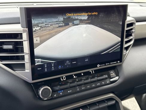 Used 2024 Toyota Tundra Limited image 28