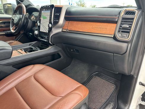 Used 2022 RAM 1500 Limited image 12