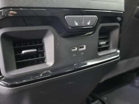 Used 2025 GMC Sierra 2500 AT4 w/ AT4 Premium Plus Package AWD/4WD image 44