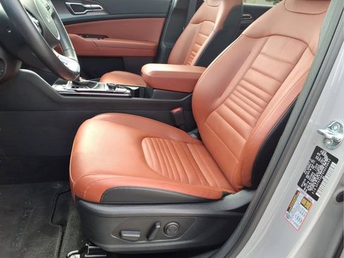 Used 2025 Kia Sportage SX FWD image 13