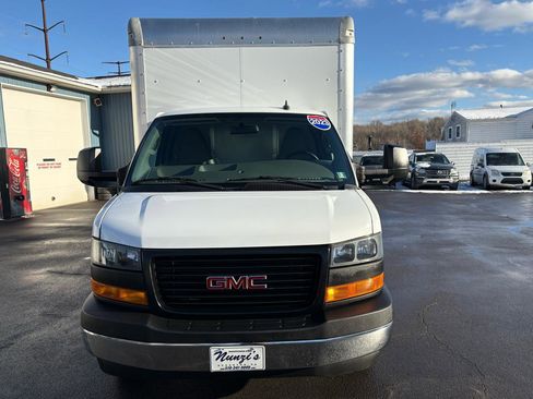 Used 2023 GMC Savana 3500 Extended w/ Power Convenience Package RWD image 8