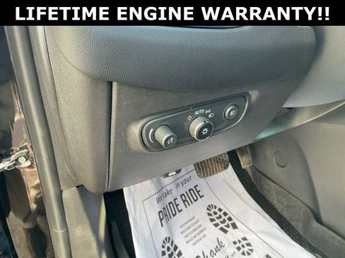 Used 2020 Chevrolet Equinox Premier w/ LPO, Floor Liner Package image 13