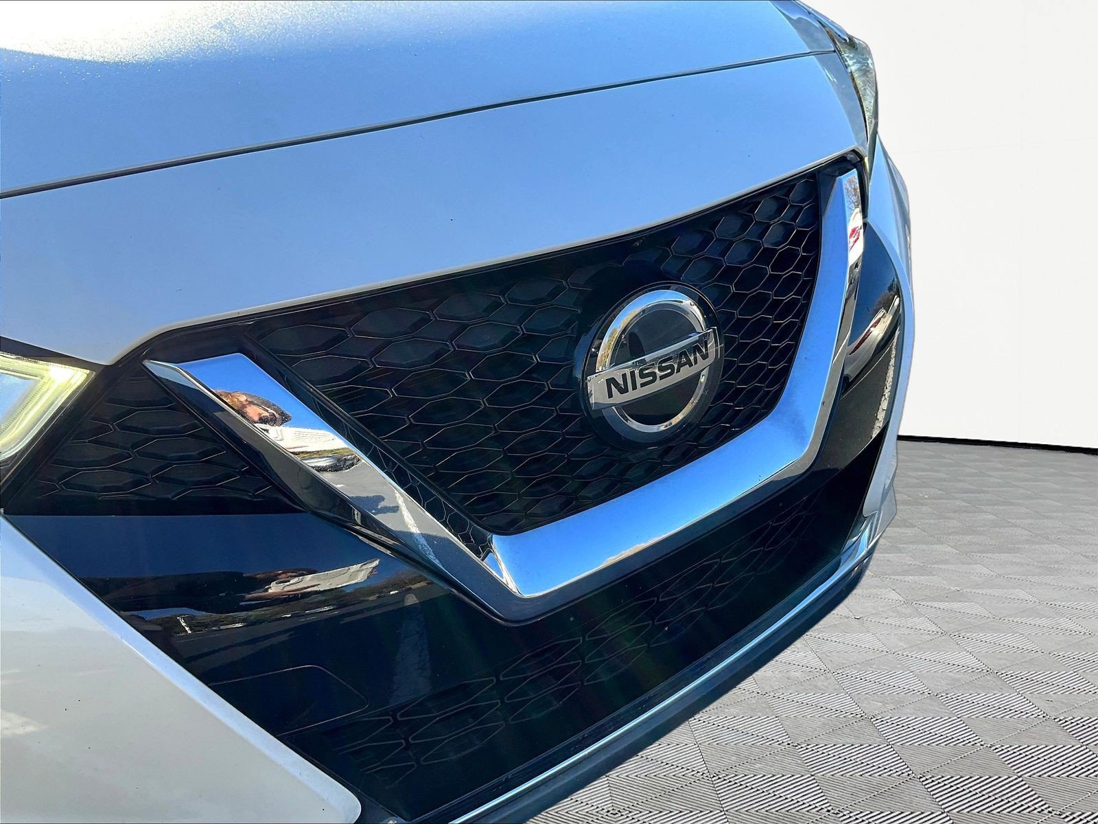 Used 2019 Nissan Maxima Platinum w/ Illumination Package FWD image 33