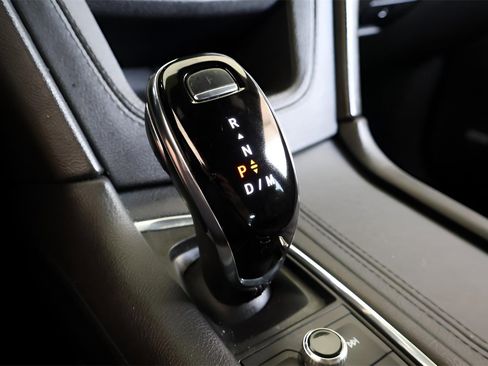 Used 2023 Cadillac XT6 Sport image 28