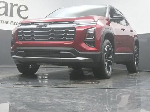 New 2026 Chevrolet Equinox LT w/ Safety and Technology Package FWD image 4